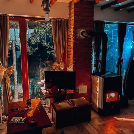 Cece'S Home Mavrovo Eksteriør bilde